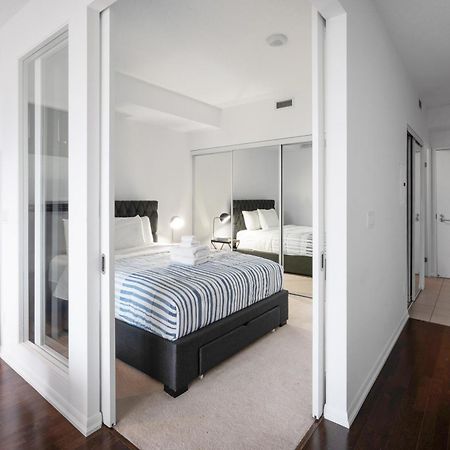 Downtown Toronto 1 Bdrm Condo With Parking And Views Extérieur photo